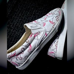 Bucketfeet FLAMINGOS size 7 LIKE NEW